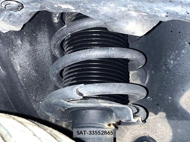 Nissan NOTE 2018-02 6673016-19
