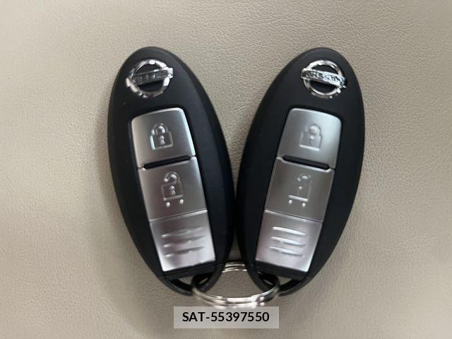 Nissan NOTE 2017-01 6672995-25