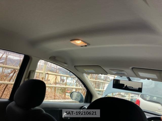 Nissan NOTE 2011-02 6673030-14