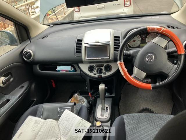 Nissan NOTE 2011-02 6673030-15