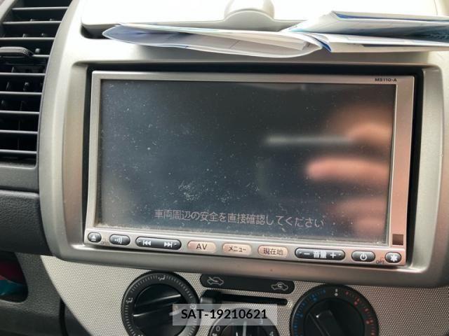 Nissan NOTE 2011-02 6673030-23