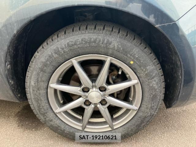 Nissan NOTE 2011-02 6673030-3
