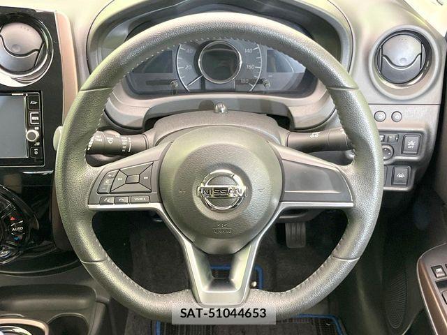 Nissan NOTE 2017-04 6673012-10
