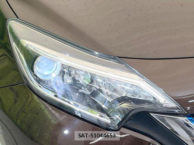 Nissan NOTE 2017-04 6673012-11