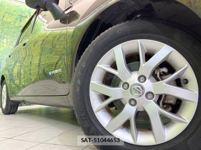 Nissan NOTE 2017-04 6673012-12