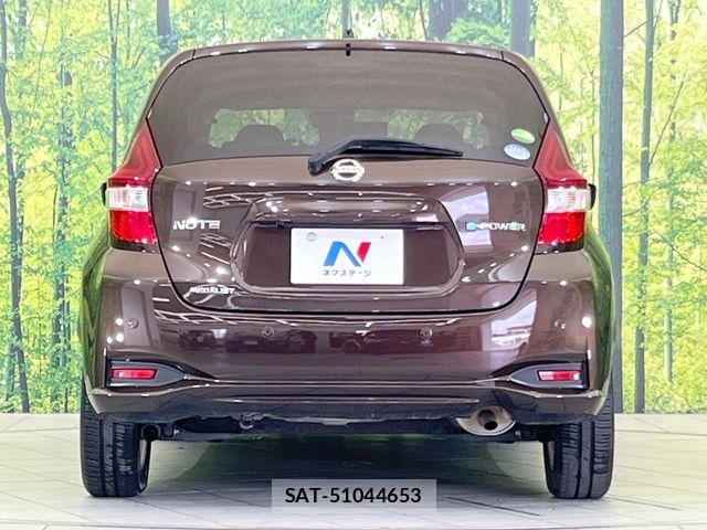 Nissan NOTE 2017-04 6673012-14