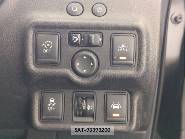 Nissan NOTE 2015-05 6673026-14