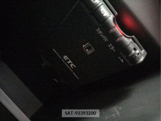 Nissan NOTE 2015-05 6673026-15