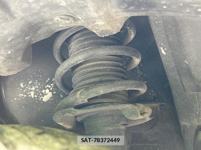 Nissan NOTE 2014-05 6673019-19