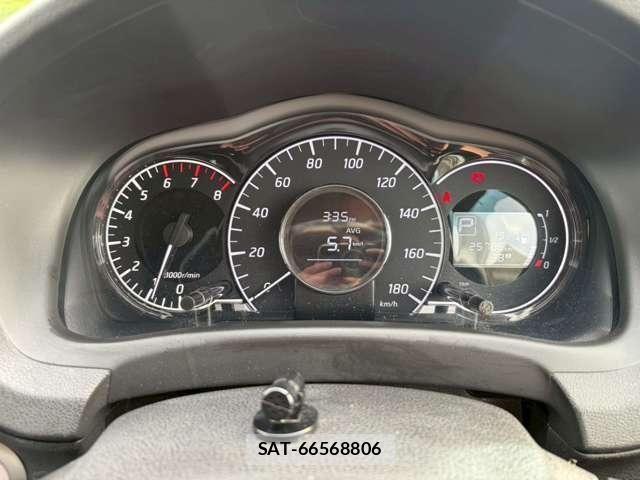 Nissan NOTE 2014-06 6673023-28