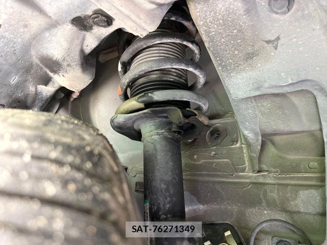 Nissan NOTE 2017-05 6672999-18
