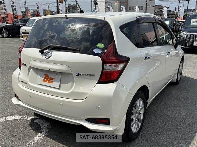 Nissan NOTE 2017-07 6677317-12