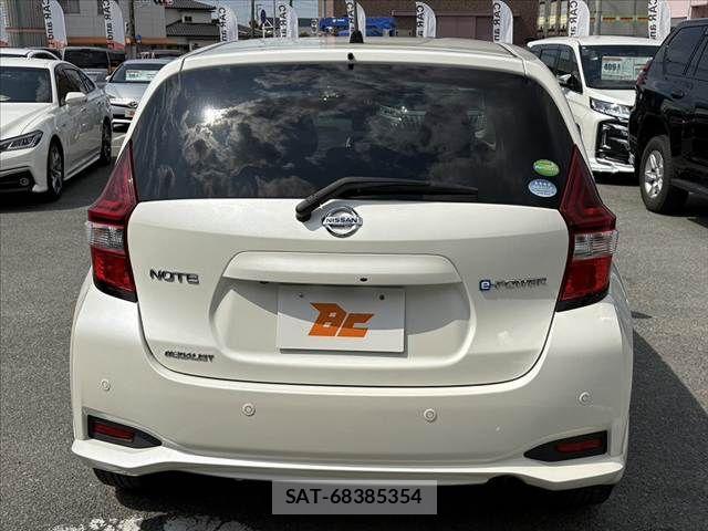 Nissan NOTE 2017-07 6677317-13
