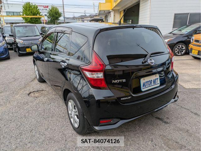 Nissan NOTE 2017-04 6677329-19