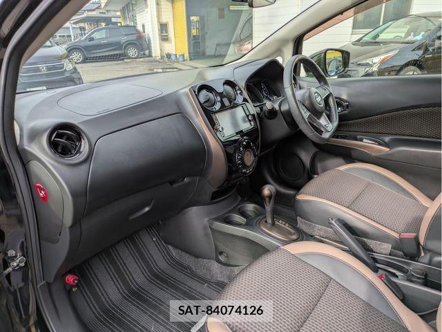 Nissan NOTE 2017-04 6677329-2