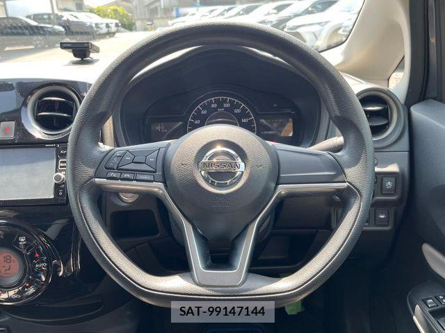Nissan NOTE 2017-05 6677311-10