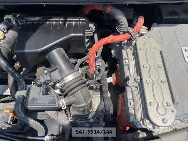 Nissan NOTE 2017-05 6677311-17