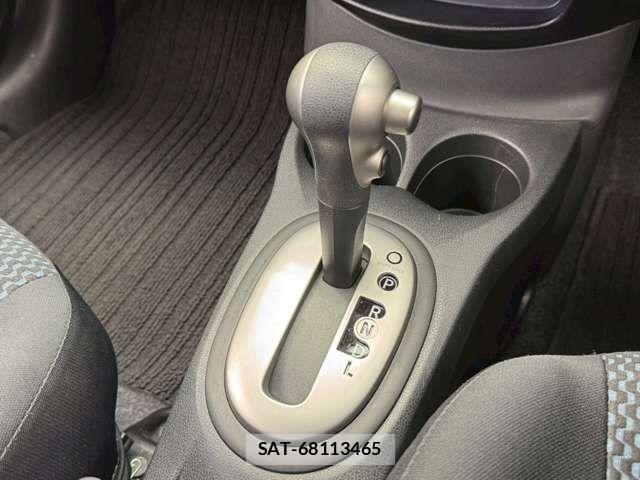 Nissan NOTE 2013-07 6677327-14