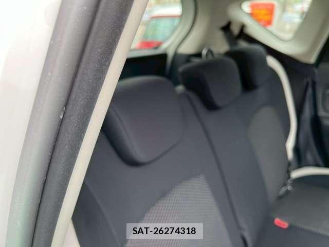 Nissan NOTE 2019-01 6677326-9