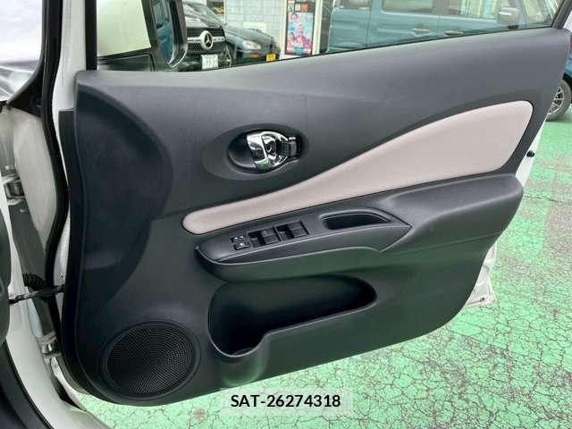 Nissan NOTE 2019-01 6677326-23