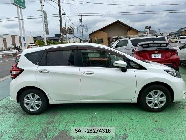 Nissan NOTE 2019-01 6677326-3