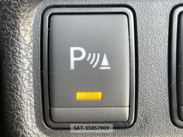 Nissan NOTE 2019-09 6677302-5