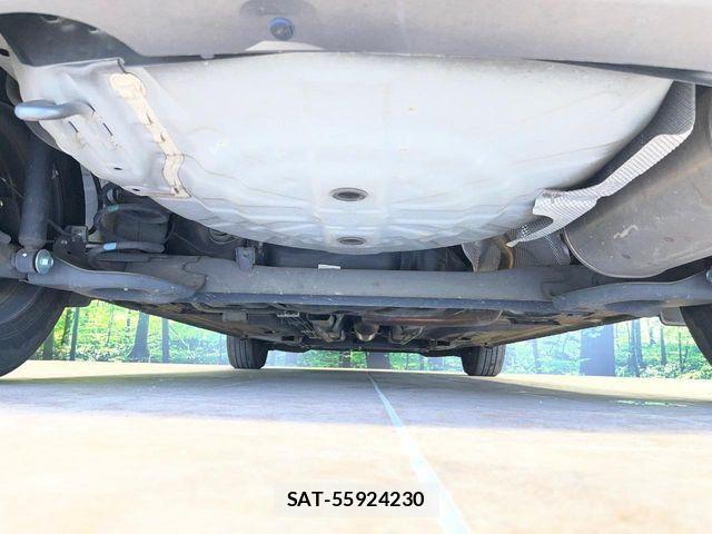 Nissan NOTE 2015-02 6677324-18
