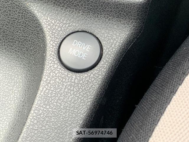 Nissan NOTE 2018-06 6677313-13