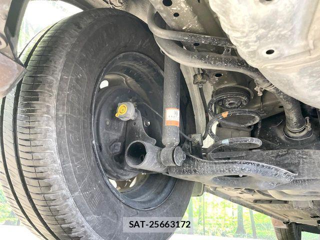 Nissan NOTE 2017-04 6677305-19