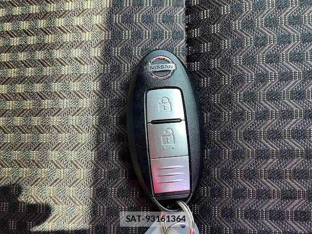 Nissan NOTE 2017-03 6677288-25