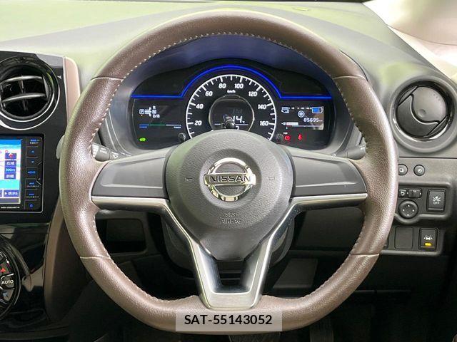 Nissan NOTE 2017-04 6677308-7