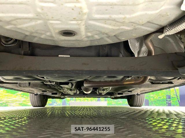 Nissan NOTE 2014-08 6677323-18