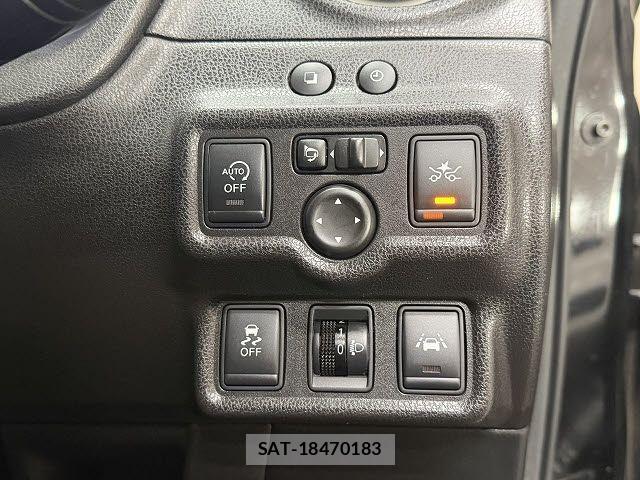 Nissan NOTE 2014-06 6677335-14