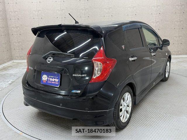 Nissan NOTE 2014-06 6677335-3