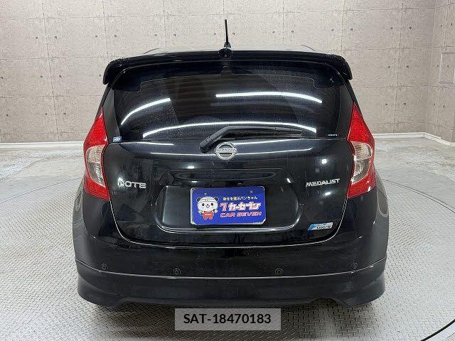 Nissan NOTE 2014-06 6677335-4