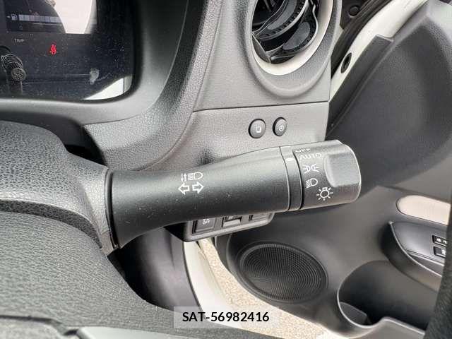 Nissan NOTE 2017-03 6683945-11