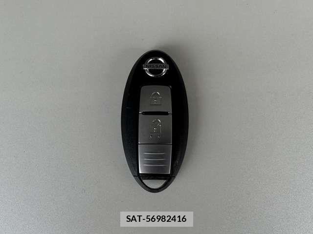 Nissan NOTE 2017-03 6683945-5