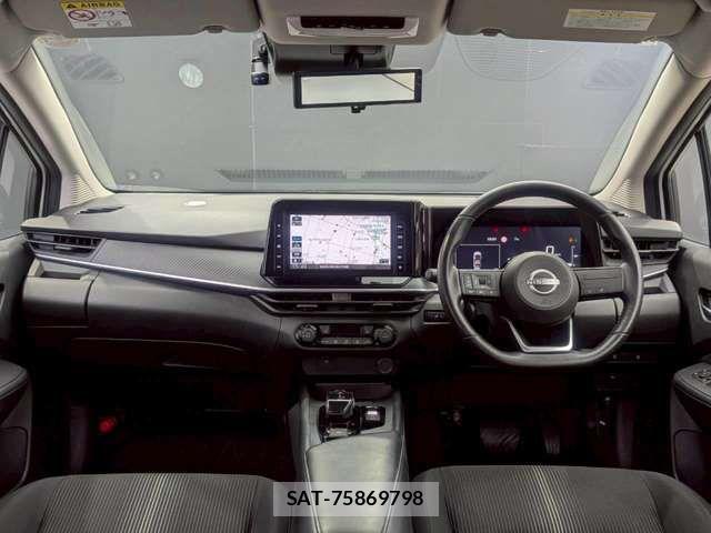 Nissan NOTE 2022-10 6682788-2