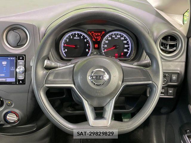 Nissan NOTE 2017-11 6716965-10
