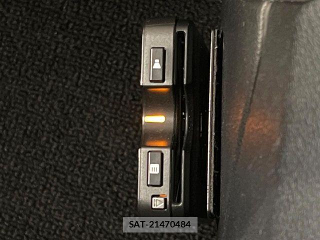 Nissan NOTE 2022-03 6716950-5