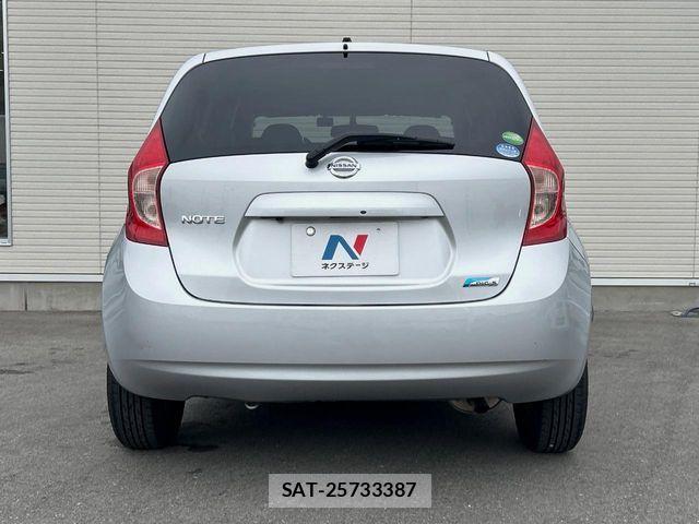 Nissan NOTE 2013-02 6716975-14