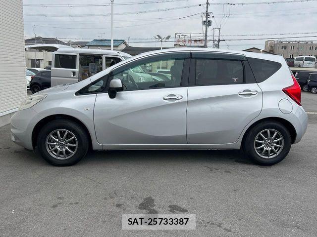 Nissan NOTE 2013-02 6716975-15
