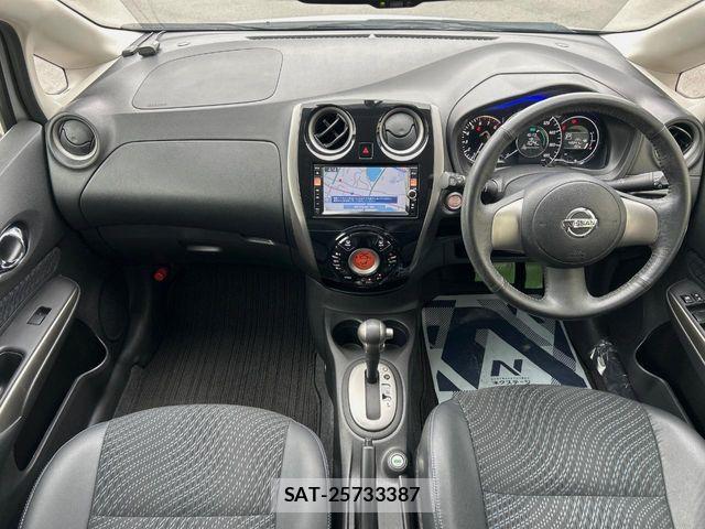 Nissan NOTE 2013-02 6716975-1