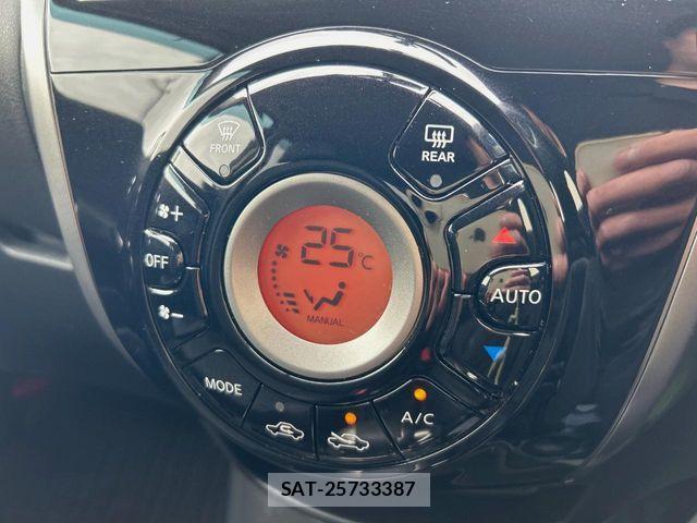 Nissan NOTE 2013-02 6716975-5