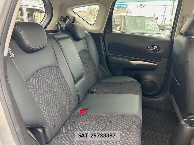 Nissan NOTE 2013-02 6716975-8