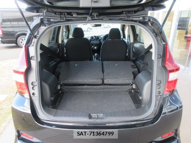 Nissan NOTE 2017-03 6752738-9