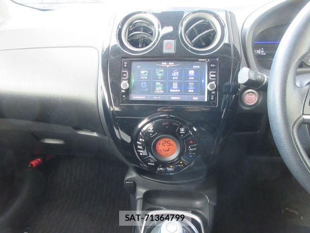 Nissan NOTE 2017-03 6752738-12