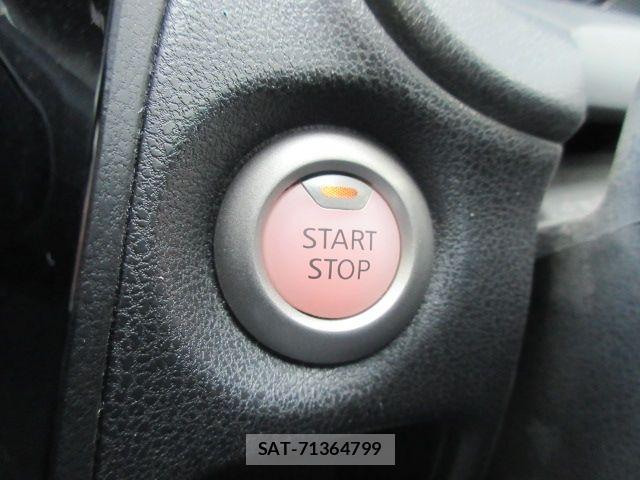 Nissan NOTE 2017-03 6752738-24