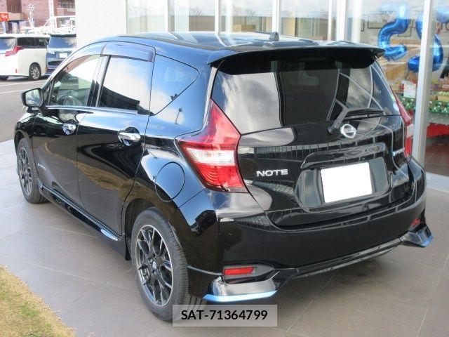 Nissan NOTE 2017-03 6752738-4
