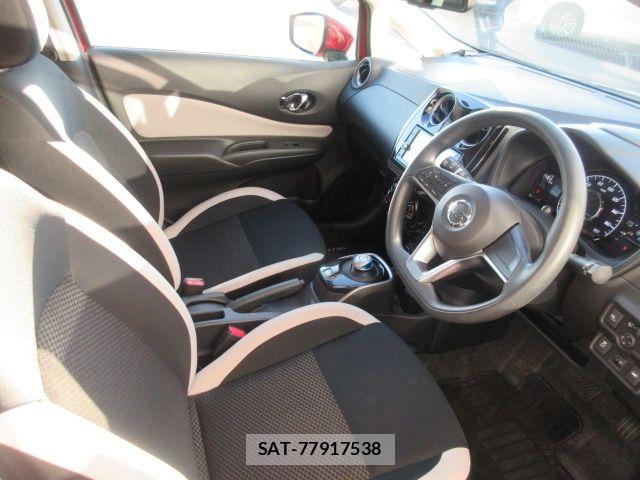 Nissan NOTE 2017-05 6752740-11
